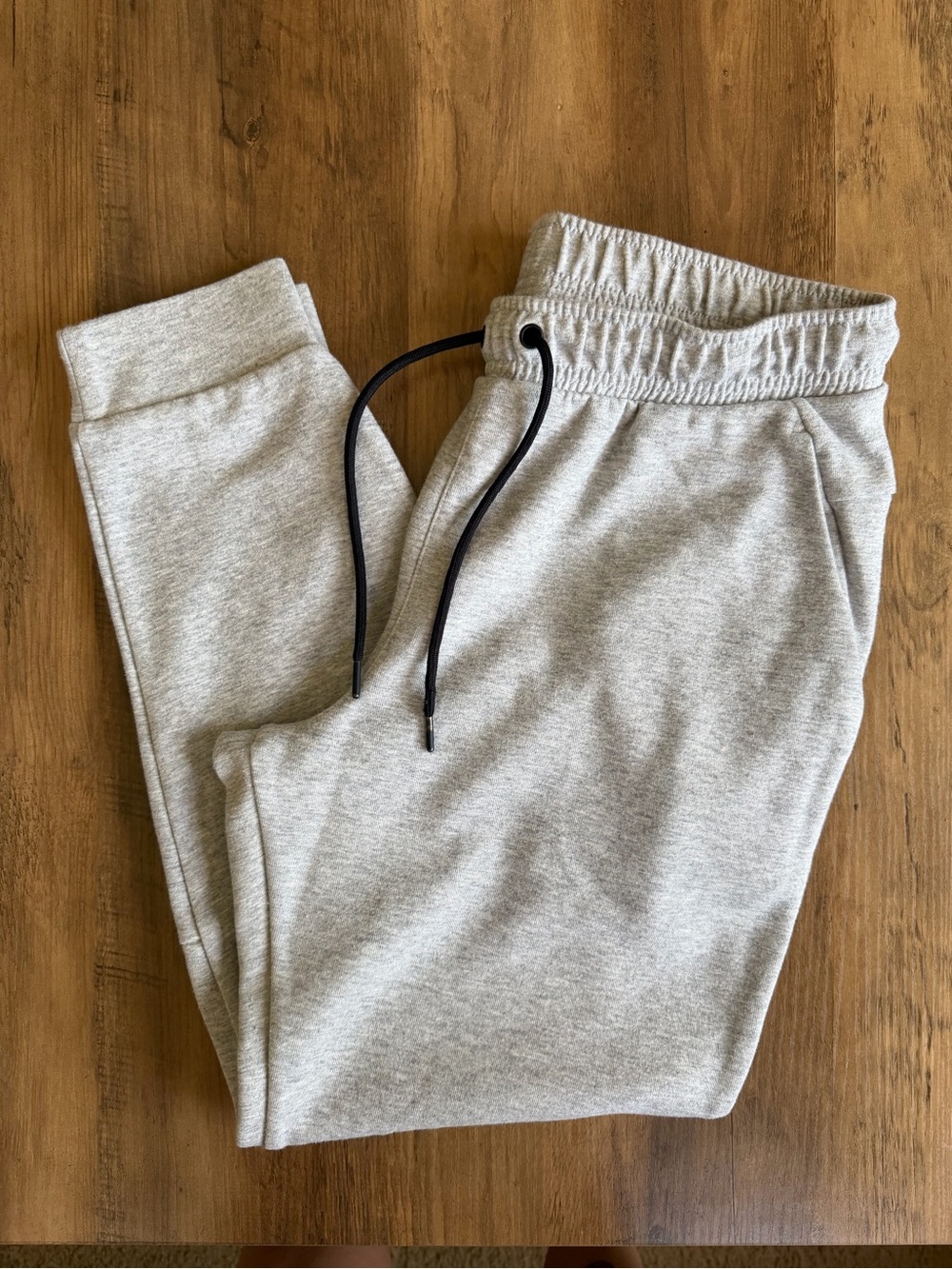 Men’s Heather Gray Drawstring Sweatpants size Medium